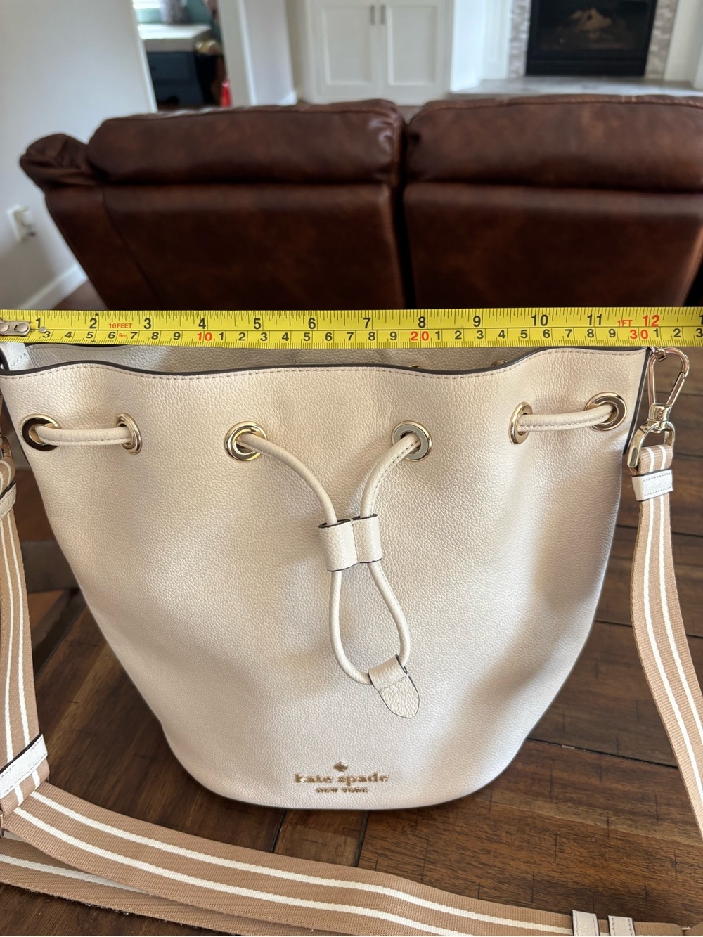 kate spade Cream Leather Drawstring Shoulder Bag with Gold Hardware - Picture 6 of 7
